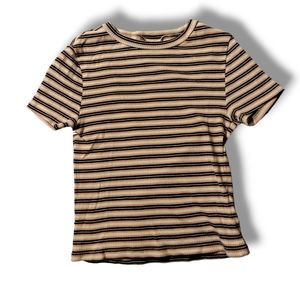 5 for $25 🔥 DIVIDED fitted tee/crop-top